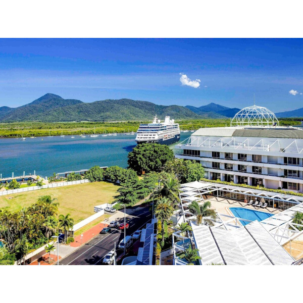 | Cairns | 풀먼 리프 호텔 카지노