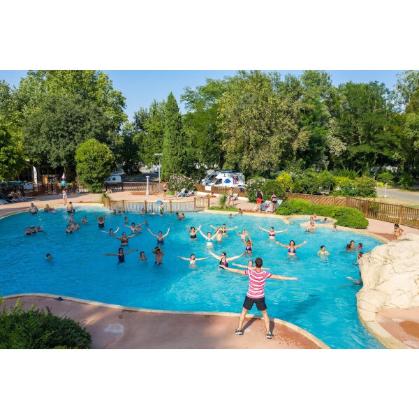 | Avignon | 캠핑 뒤 퐁 다비뇽