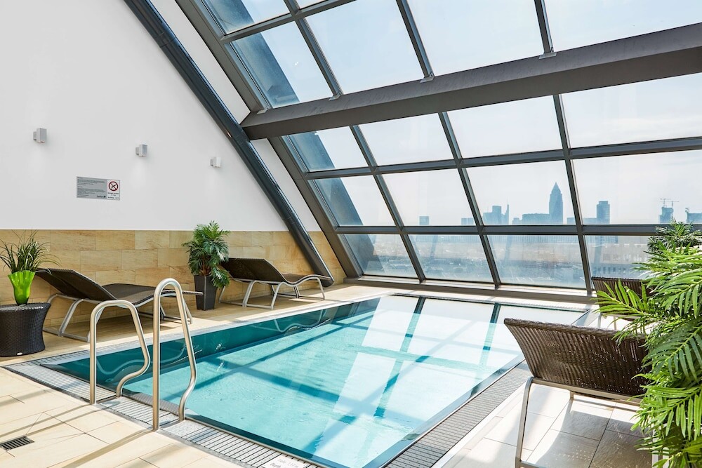 | Frankfurt | 래디슨 블루 호텔 프랑크푸르트