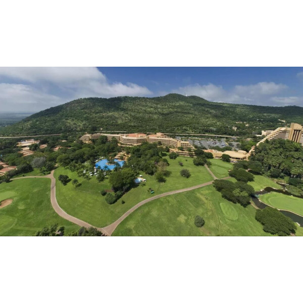 | Moses Kotane | 선 시티 호텔  카지노