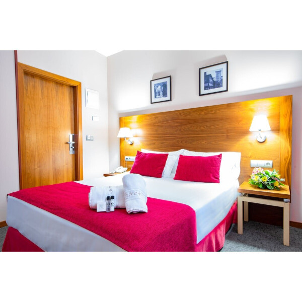 | Salamanca | 오스페디움 호텔 카지노 델 토르메스