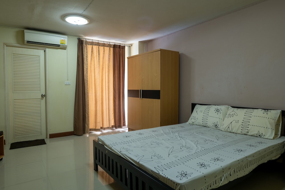 | Bangkok | 오요 1071 바안 테베즈