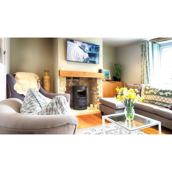 | Cheltenham | 우드바인 코티지