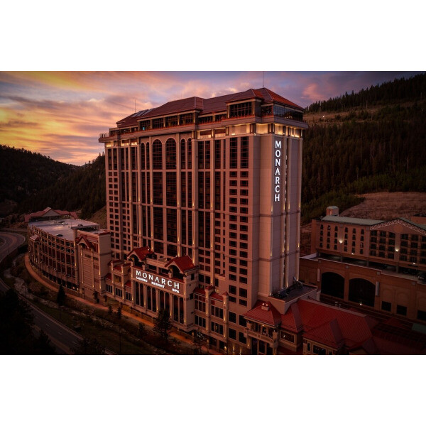 | Black Hawk | 모나크 카지노 리조트 스파 블랙 호크