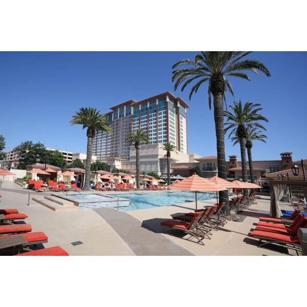 | Lincoln | 썬더 밸리 카지노 리조트