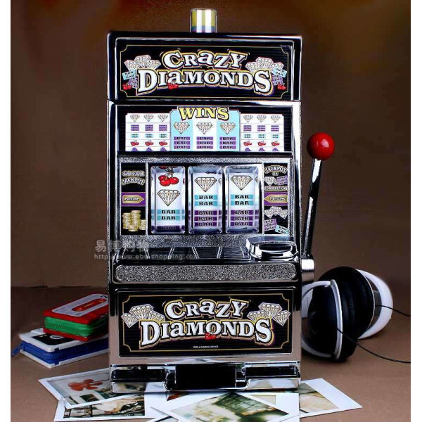 슬롯머신 돼지저금통 인테리어소품 이벤트선물 카지노