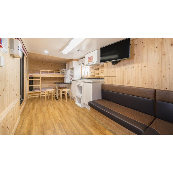 | Chuncheon | 춘천 자유인의 스파 카라반