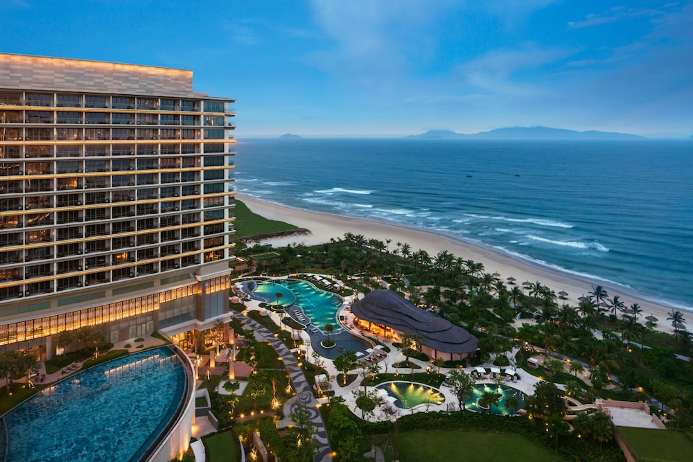 | Da Nang | 뉴 월드 호이아나 비치 리조트