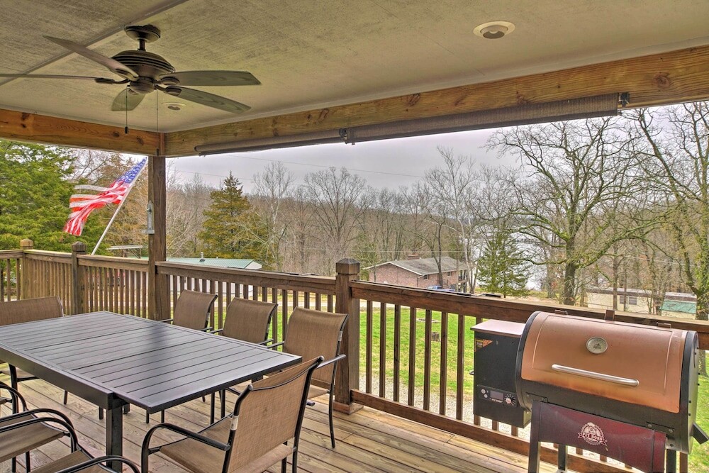 | Branson West | 테이블 록 레이크 하우스 w/ 파이어 피트: 물까지 몇 단계