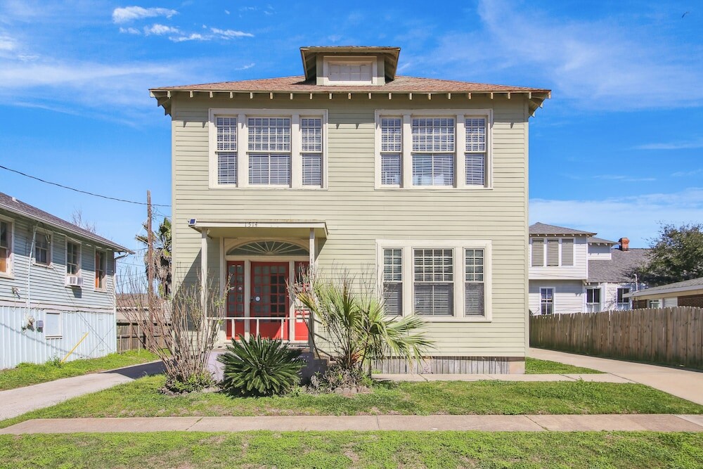 | Galveston | 더 빅 카후나 매너
