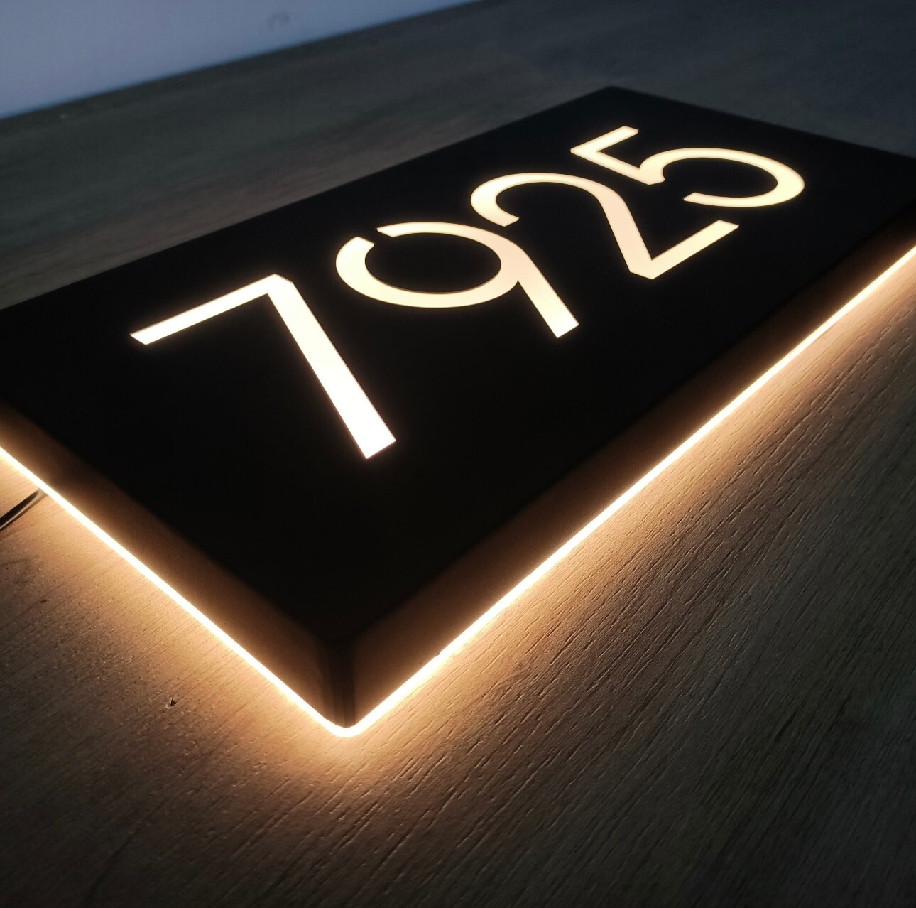 LED 간판 카페 인테리어 소품 브레이크타임 휴게실 현판 팻말 미니 클로즈 맞춤형 주소 플라크 집 번호 금