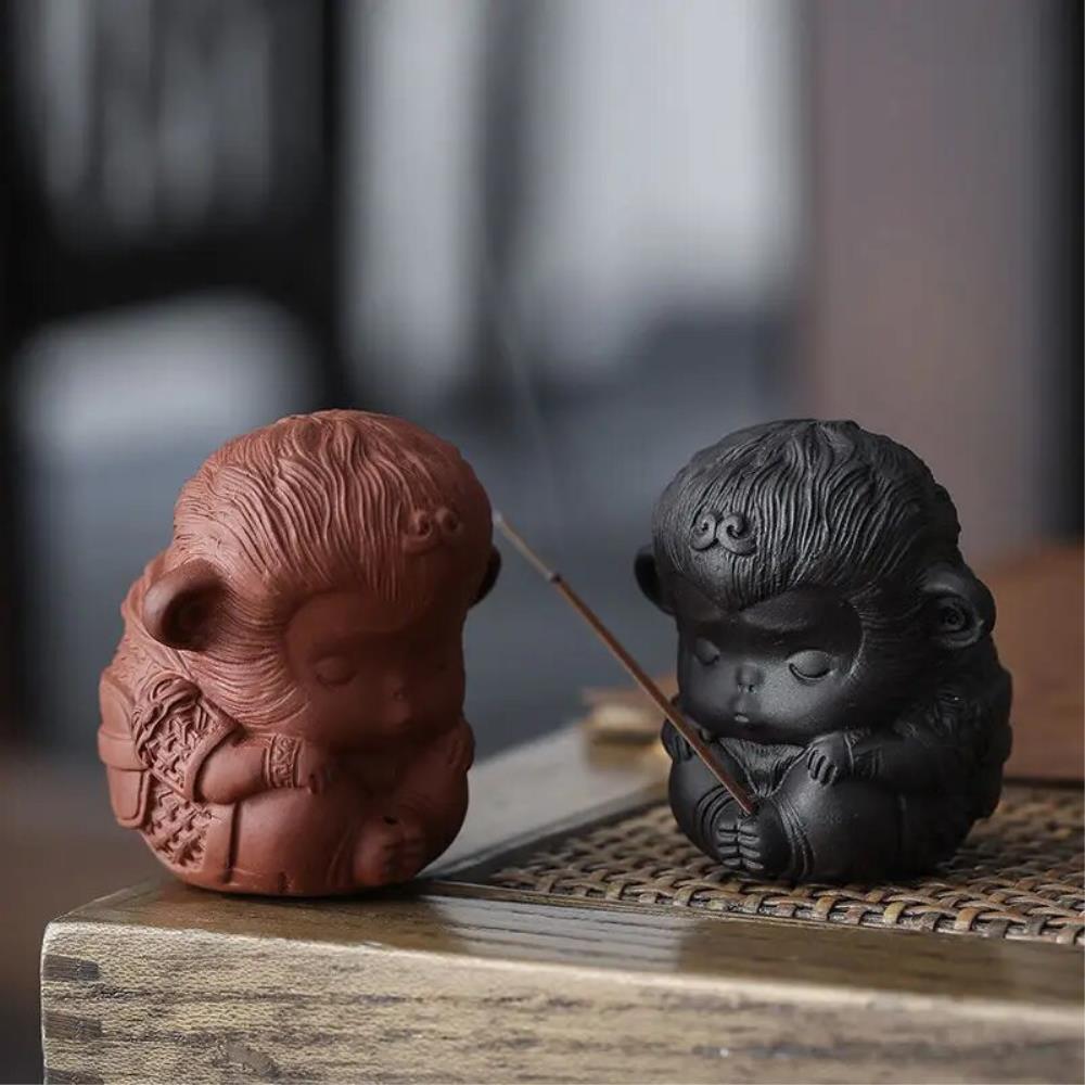 원숭이 조각상 Chinoiserie-자cla빛 점토 도자기 왕 태양 Wukong 향 스틱 공예 아로마 테라피 차 애완 동물