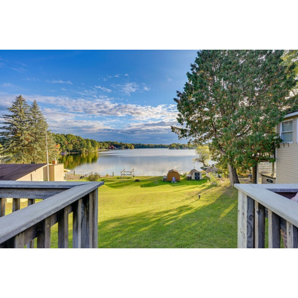 | Lake | 크룩드 호수에서의 북미치건 휴가 렌탈