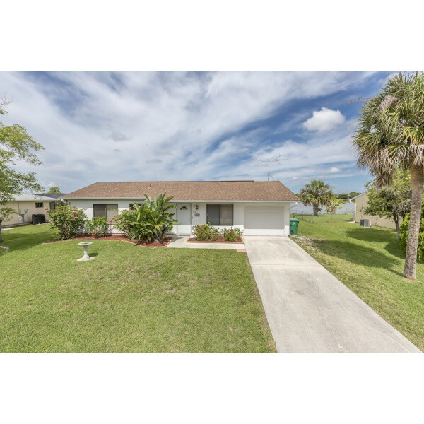 | Port Charlotte | 애디 바이 더 레이크 - 베케이션 홈