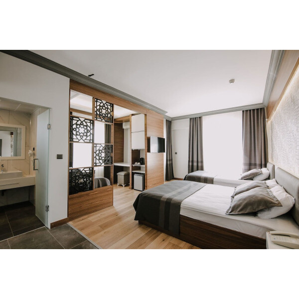 | Caycuma | 파라다이스 자이주마 호텔