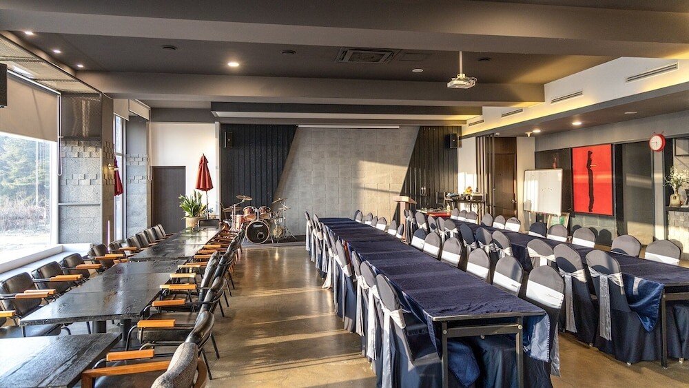 | Wonju | 원주 퀴리날레 스파 펜션