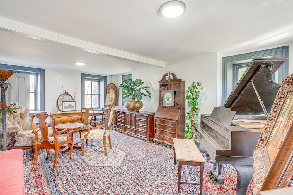 | Norristown | 이글빌 홈 w/ 베란다 밸리 포지 카지노 근처