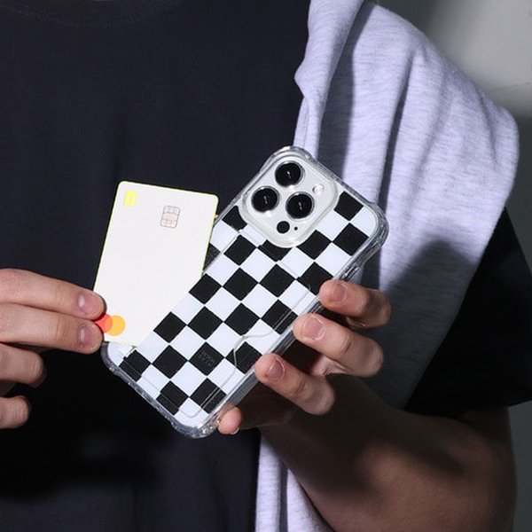 [신세계백화점]디자인스킨 (신세계김해점)( 아이폰11프로아이폰11 ) 피닉스 프로 카드슬롯 (그래픽)체커보드-블랙 ITM21827