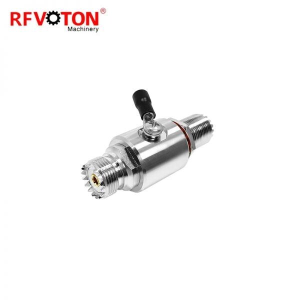 UHF 암-UHF 암 벌크 헤드 커넥터 번개 보호대 가스 방출 보호 1 개 SO239 0-3G 무료 배송