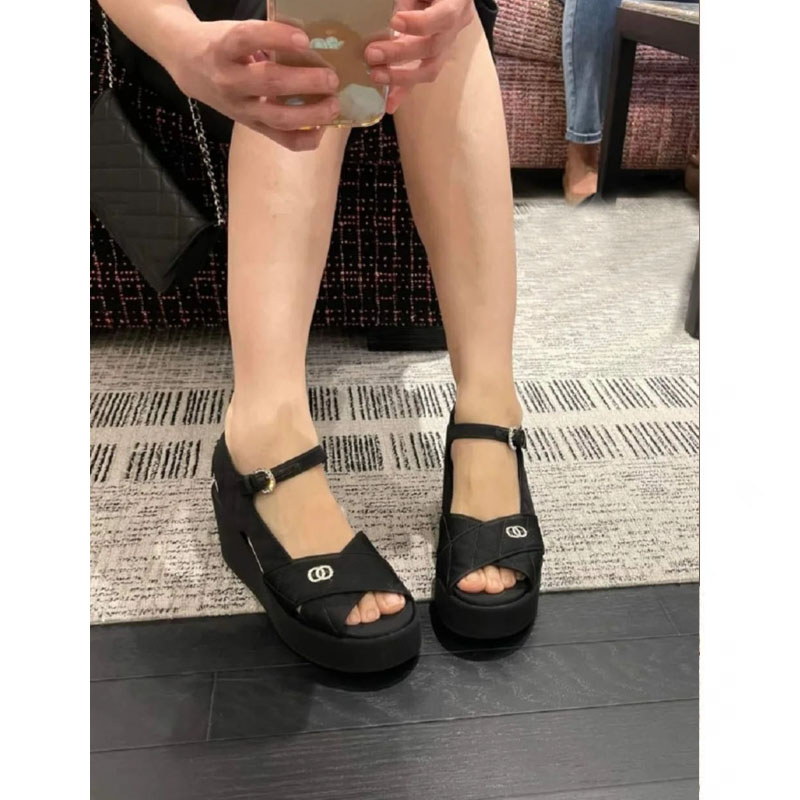 쁘띠향풍 통굽샌들 굽높은스니커즈 슬리커 웨지쪼리 빗물고임 키높이 슈조루 사동 옷신발 2024 시아주