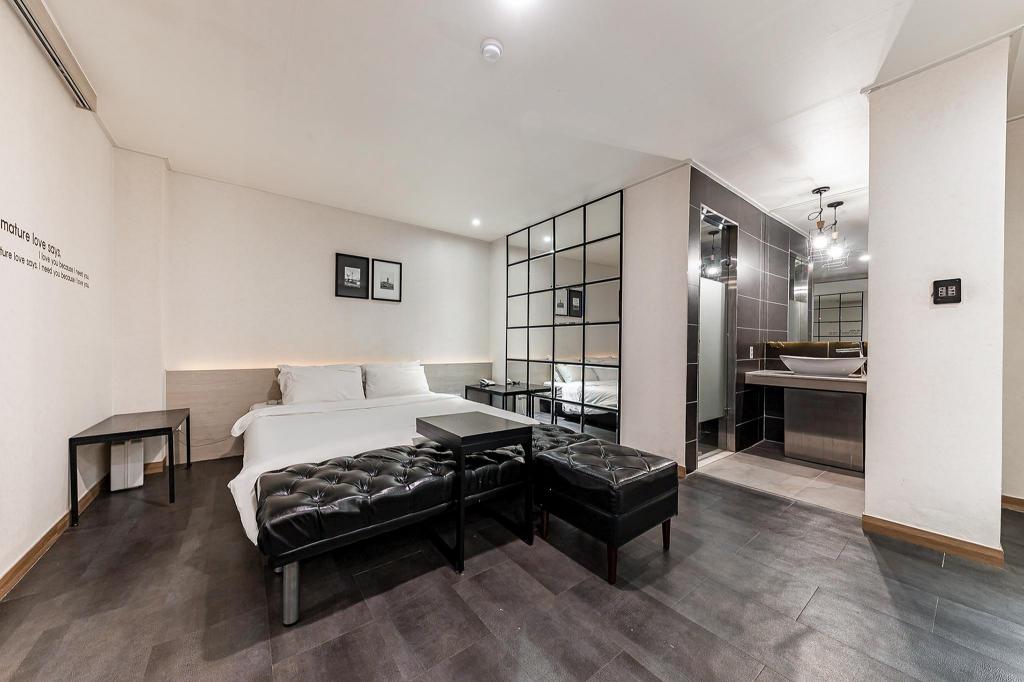 | Gunsan-si | 파라다이스 호텔