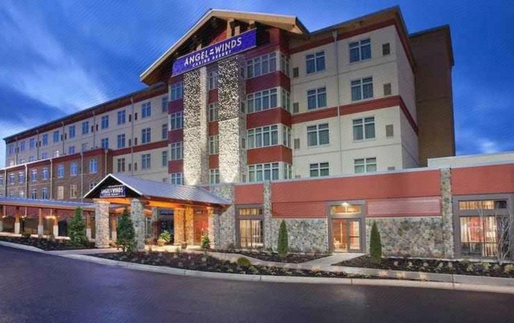 | Silvana | Angel of the Winds Casino Resort