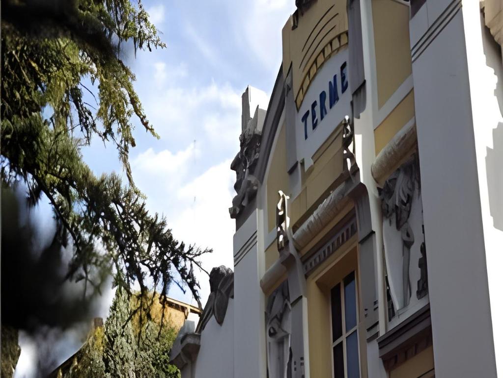 | Sassuolo | 호텔 테르메 살바롤라