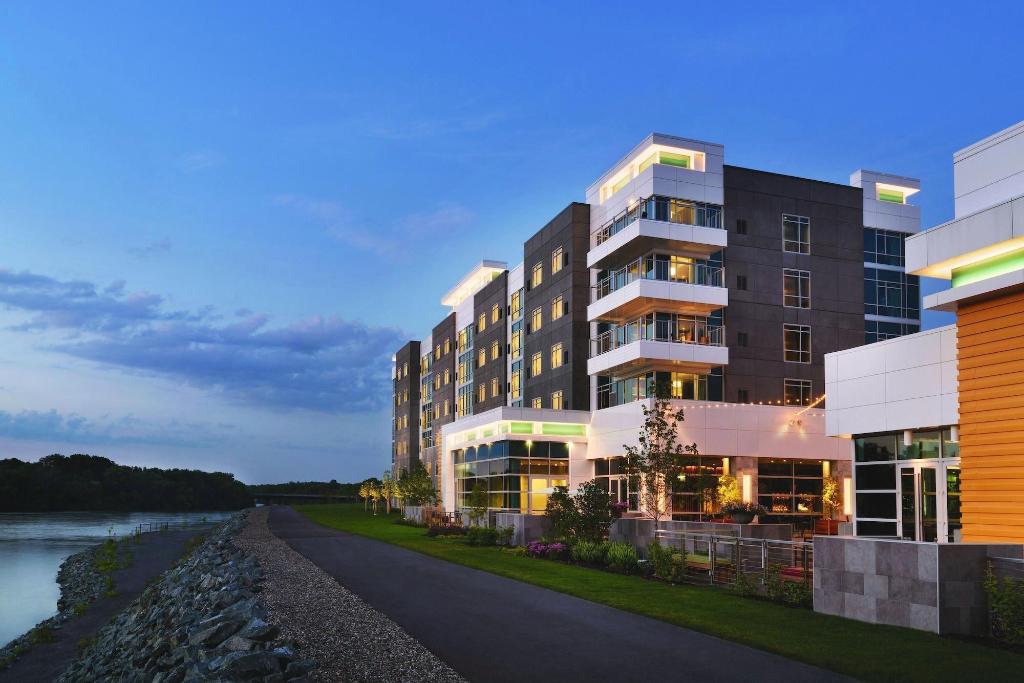 | Schenectady (NY) | The Landing Hotel at Rivers Casino  Resort