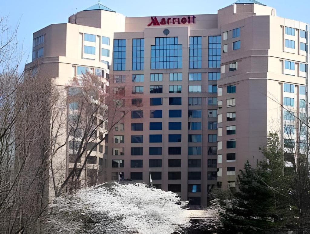 | Falls Church (VA) | 폴스 처치 메리어트 페어뷰 파크