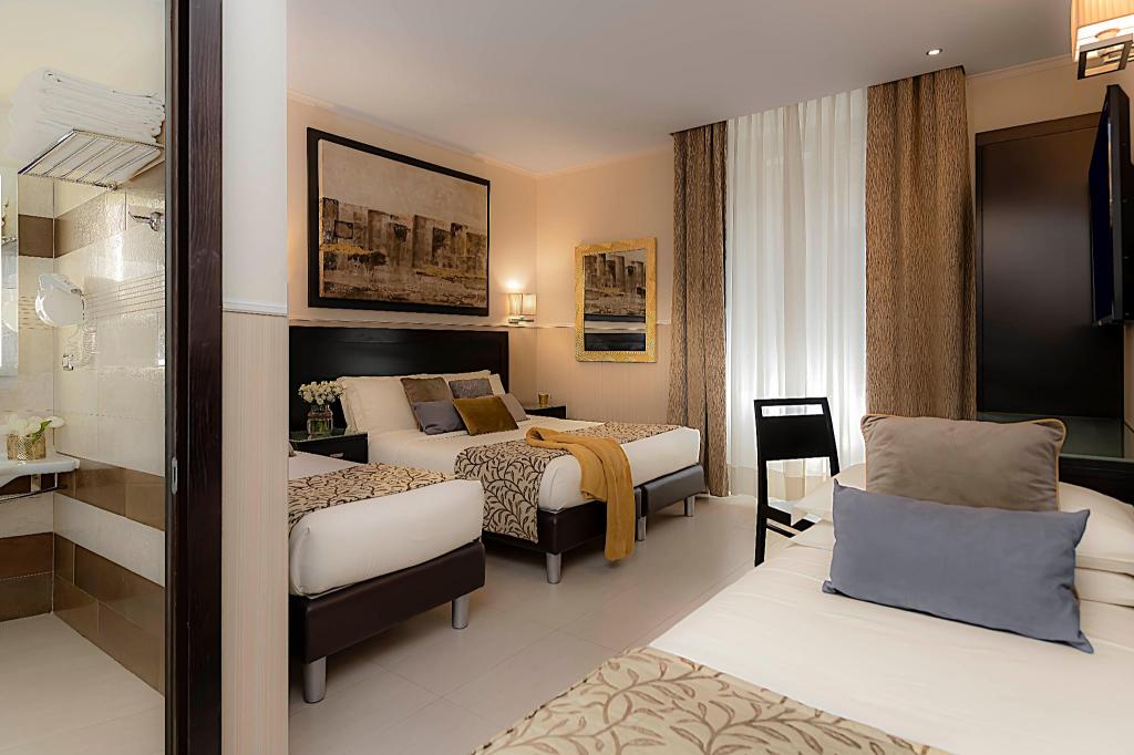 | Rome | 예스 호텔