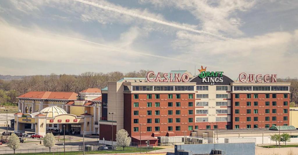 | St. Louis (MO) | Casino Queen Hotel