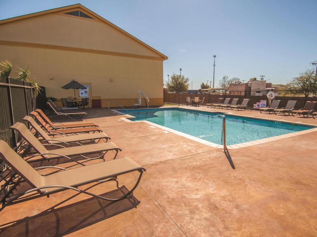 [해외] | San Antonio (TX) | 라 퀸타 인 바이 윈덤 샌안토니오 브룩스 시티 베이스