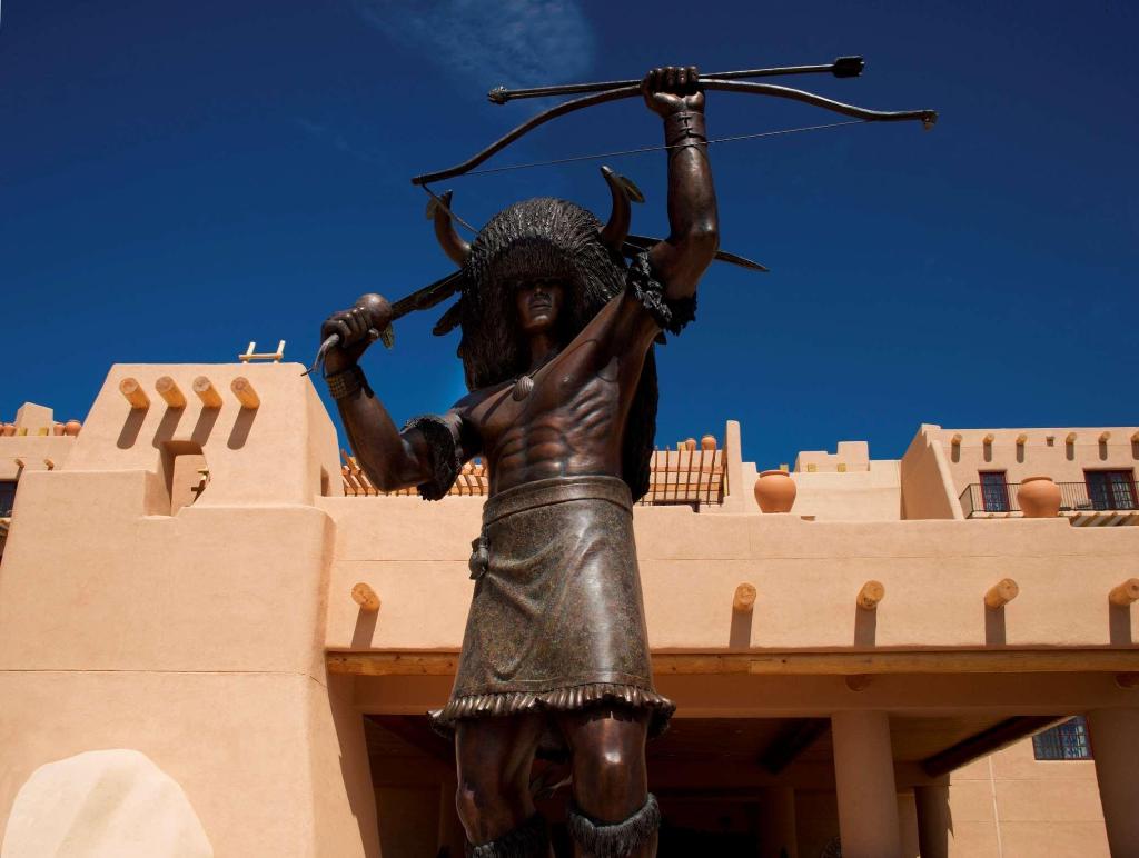 | Santa Fe (NM) | 힐튼 산타페 버팔로 선더