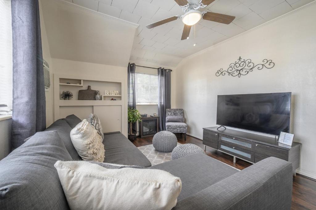 | Tampa (FL) | Seminole Heights  Foodie Capital of Tampa