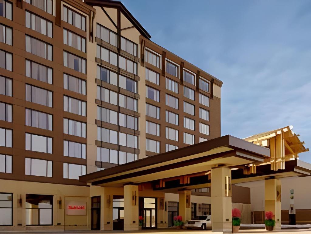 | Edmonton (AB) | River Cree Resort  Casino