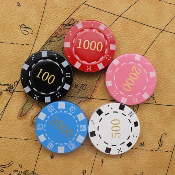 [오늘출발]창의적이고 혁신적인 카지노 칩 가스 라이터 휴대용 금속 개성 부탄 점화 엔진 오일 미니 및 재미있는 가