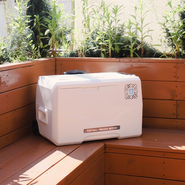 모아캠핑 AC/DC겸용 캠핑 피크닉 술장고 이동형 냉장고 냉동고 30L