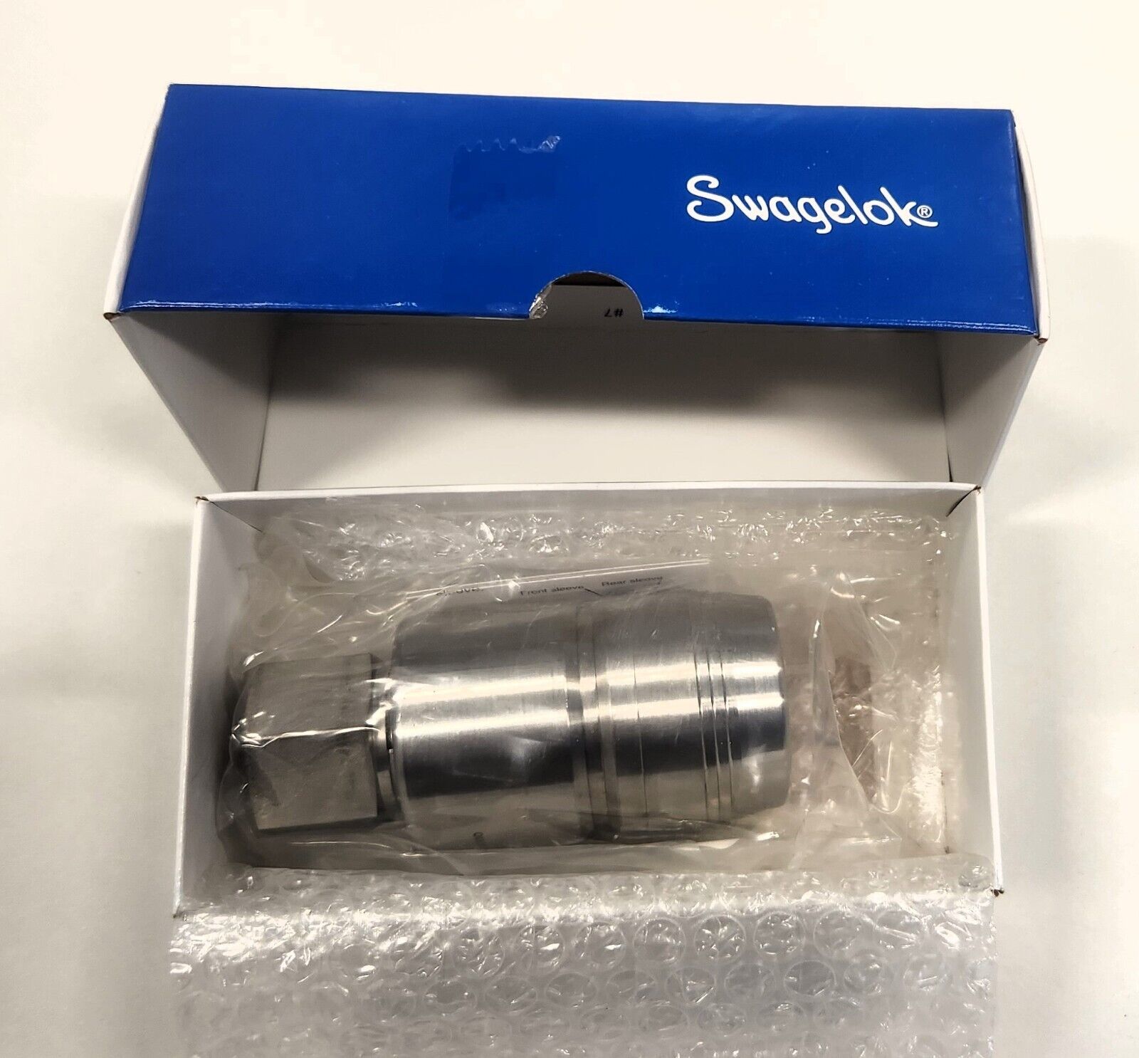 SWAGELOK SS-QTM8A-B-12PF Quick Disconnect