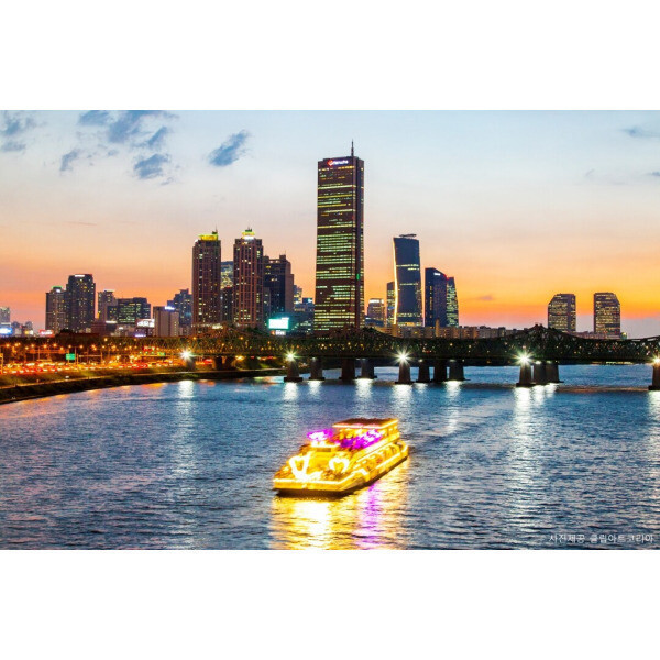 |외국인전용||반일||서울|서울 반일 워킹 나이트투어 C/더현대백화점+한강공원+한강유람선