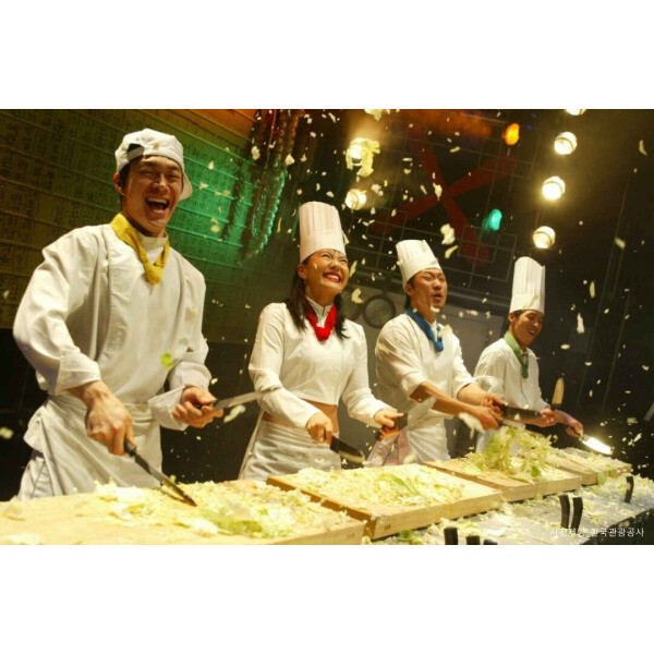 |외국인전용||반일||서울|서울 반일 워킹 나이트투어 D/하이커그라운드+치맥+청계천+난타공연