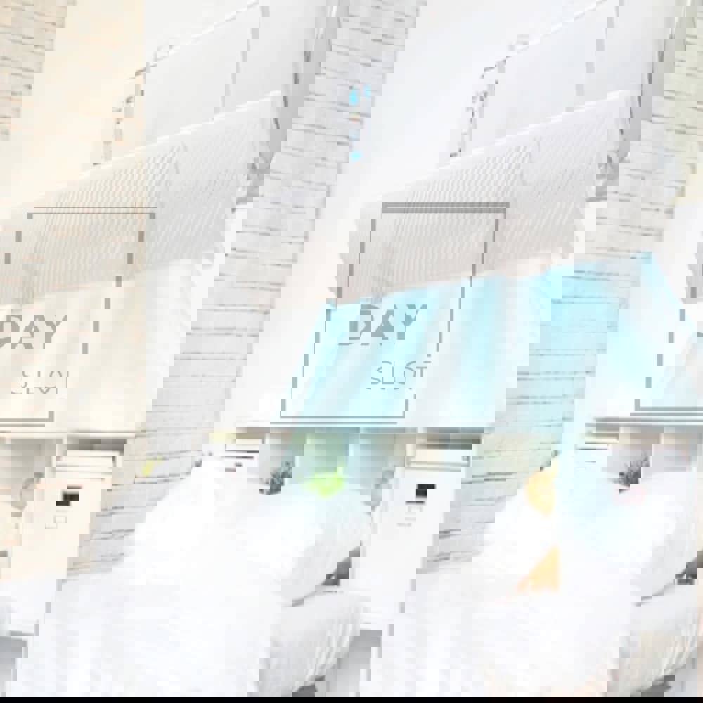 [오늘출발] 데이슬롯 무타공 벽걸이에어컨 길이조절 바람분산커버 윈드커버 바람막이커버 침실바람가림판 길이조절바람