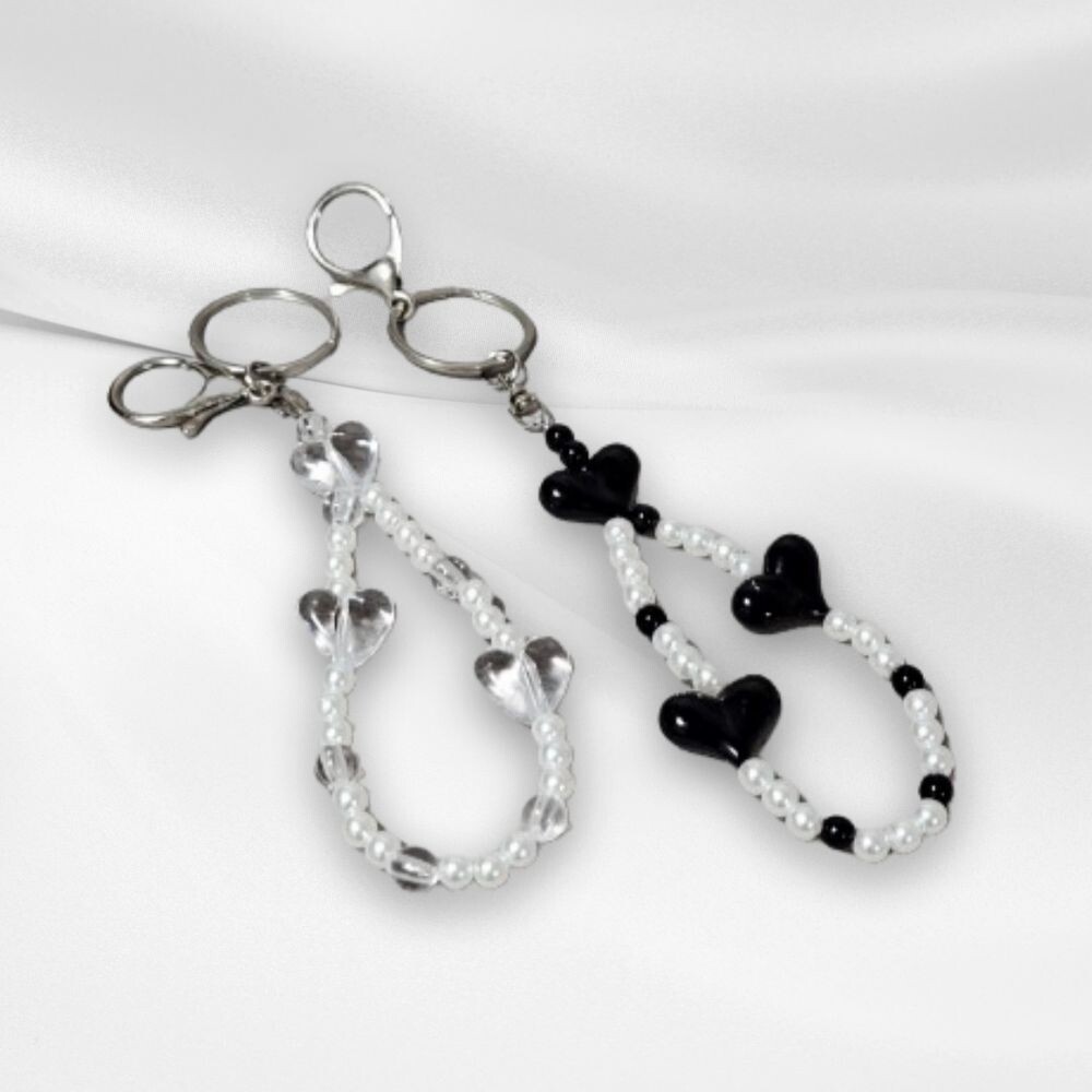 (블랙-줄고리타입 | 박스선물포장) 비즈 보석 진주 하트 스트랩 핸드폰줄 키링/휴대폰/손목/고리/손잡이