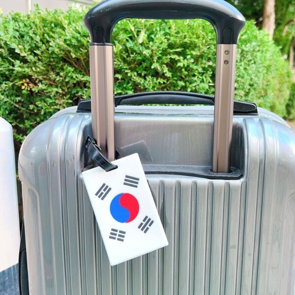 태극기 캐리어 이름표 네임택 간편고리 식별 기념품 선물 한국 소품샵 가방고리 공항 대량구매