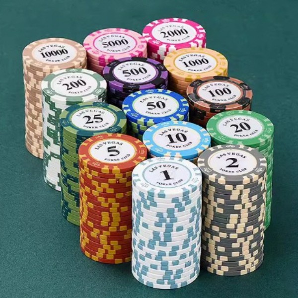 카지노 홀덤 세븐 포커 블랙잭 고스톱 섯다 룰렛 보드 게임 딜러 칩 코인 카드 놀이