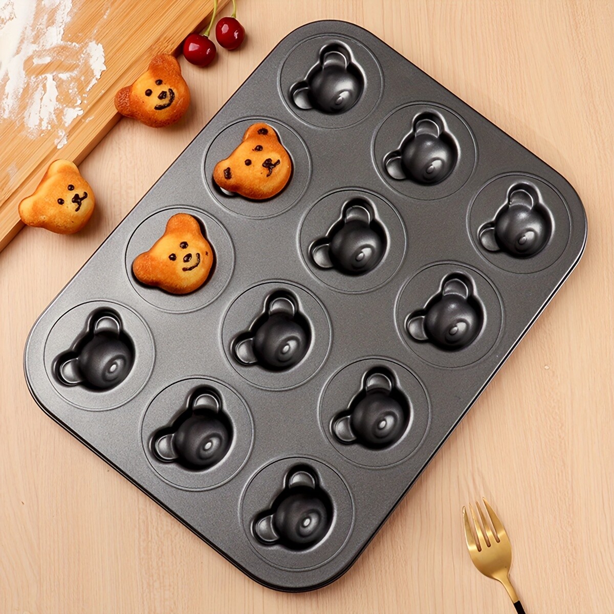 12 구멍 일본 만화 곰 메들렌 팬 인터넷 유명인물 음료 3D 곰 6 구멍 작은 케이크 비스듬한 모양