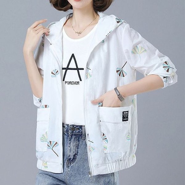 여자 낙엽 후드탑 윈드자켓 경량자켓후드집업 하이킹 스타일 필드웨어 여성운동복