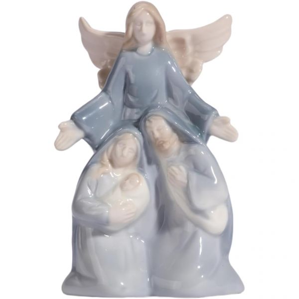 KrcaJeo 4 35인치 성가족 성상 나티비 세트 천사와 요셉 을 안고 마리아 피규어 탁상용 장면 기독교 종교적