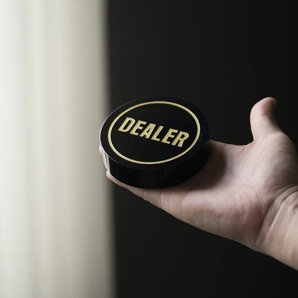 [오늘출발]8CM 전문 텍사스 홀덤 딜러 버튼(올인 블라인드 마커 포함) 포커 칩 액세서리 세트(가정 또는 카지노 게임