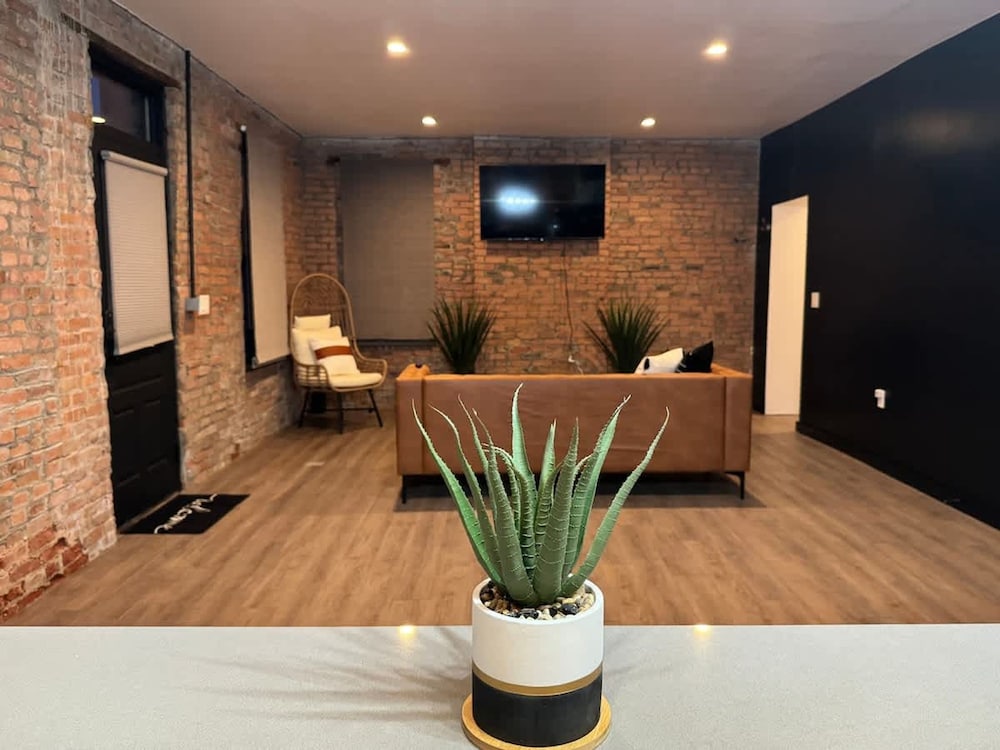 | Columbus | 쇼트 노스 컨벤션 킹 사이즈 침대 무료 주차