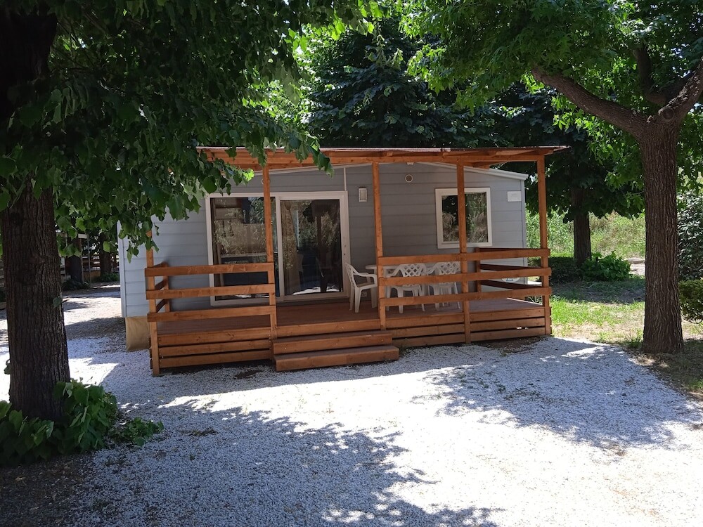 | Ameglia | 바다 근처의 친퀘 테레 캠프사이트 샬레 328